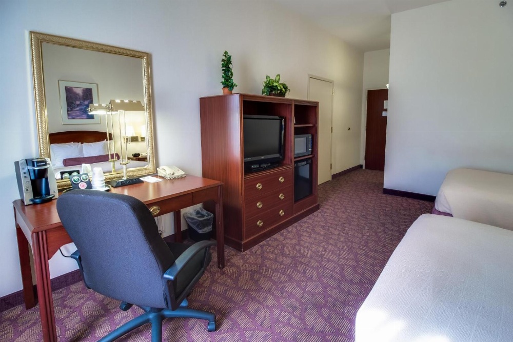 Ashmore Inn and Suites Amarillo